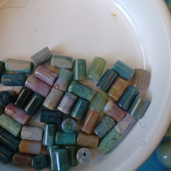 𝅺 Green African Jade Beads - Picture 3 of 4